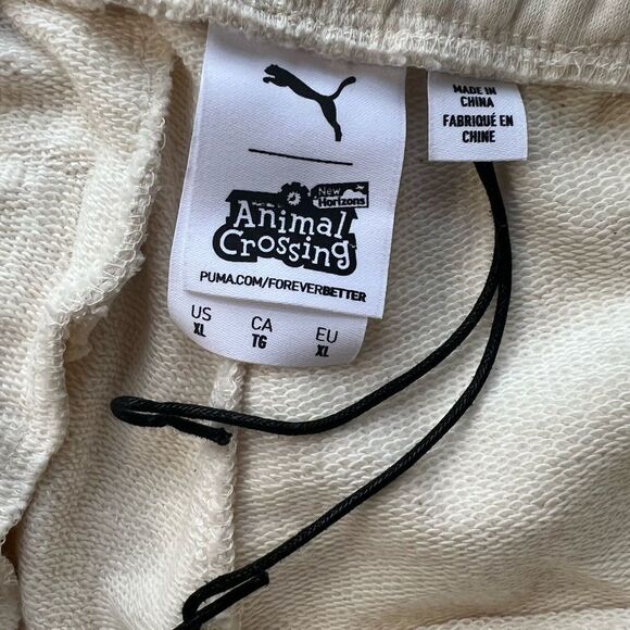 Animal Crossing x Puma Shorts - Picture 3 of 14